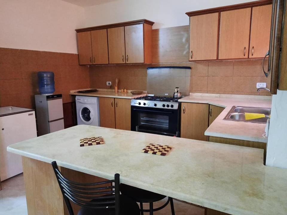 Emile Altwal Madaba Apartment Exterior foto
